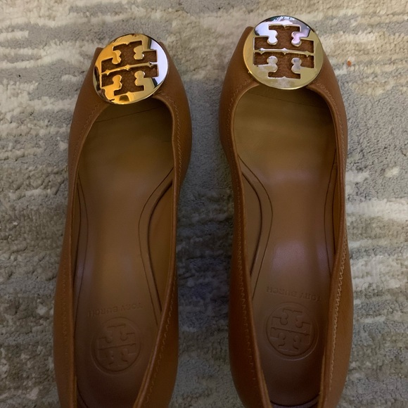 Auth Tory Burch Tan PeepToe Wedge Pumps 9.5